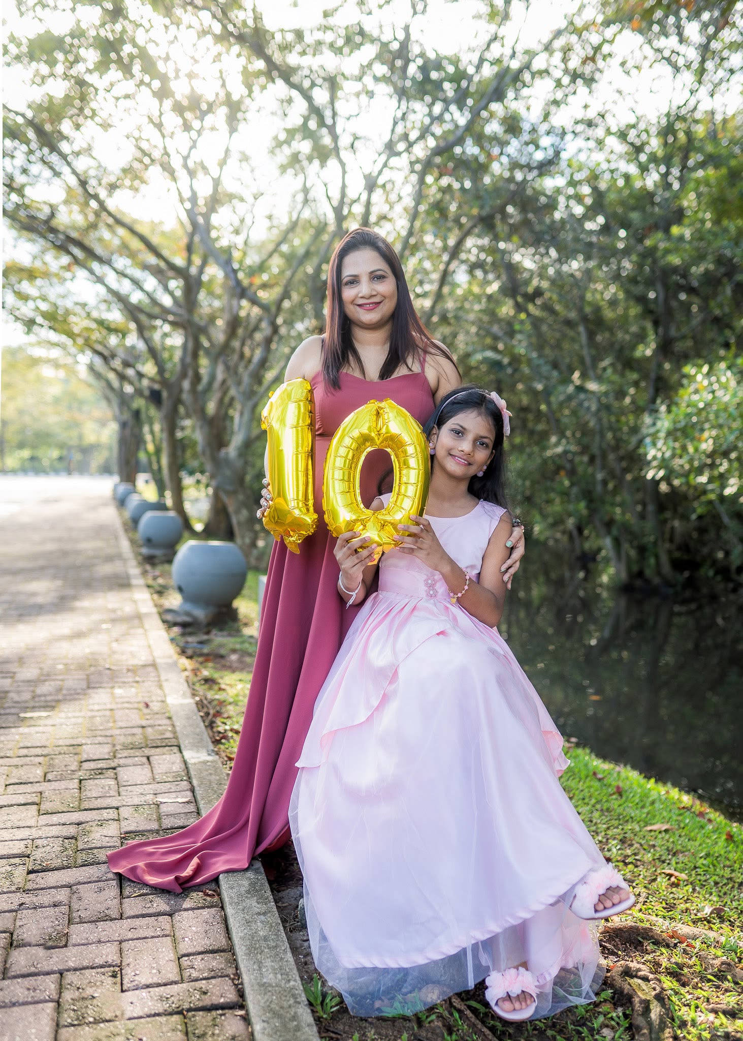 10th birthday photoshoot with gold number balloons in Colombo, Sri Lanka