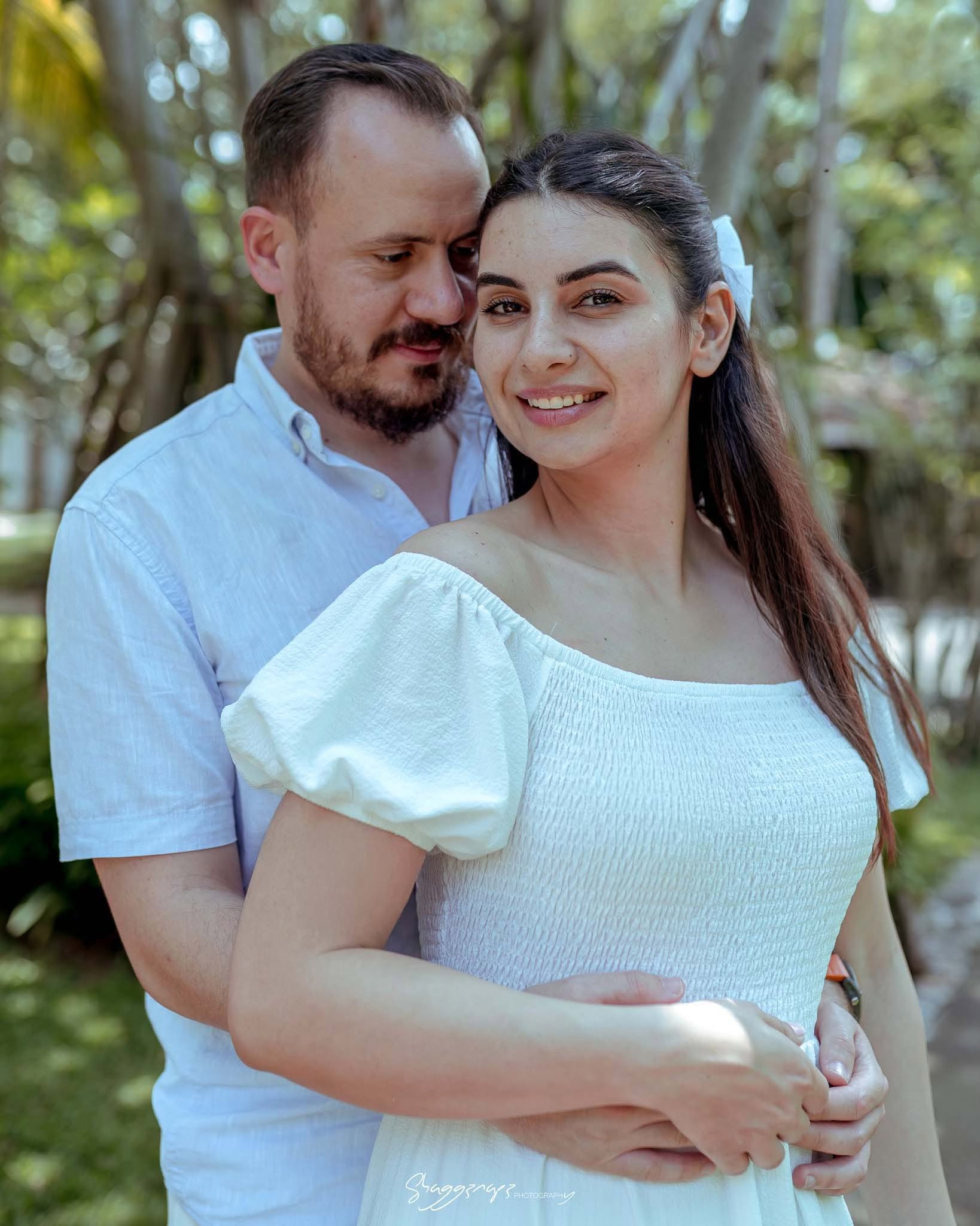 Couple portrait photography in a garden setting in Colombo, Sri Lanka