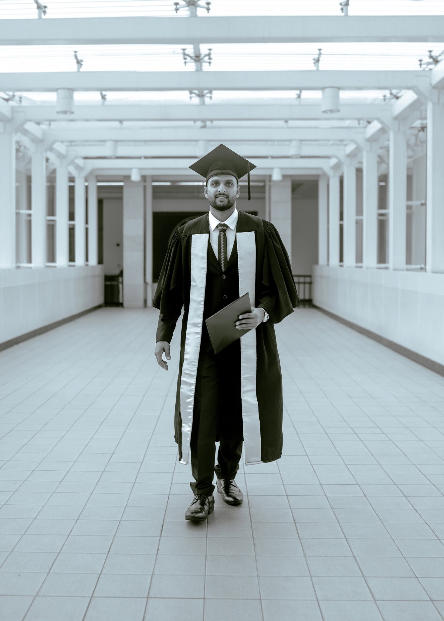 Black and white graduation portrait photography in Colombo, Sri Lanka